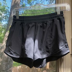 Lululemon Hotty Hot Short II Long 4" black